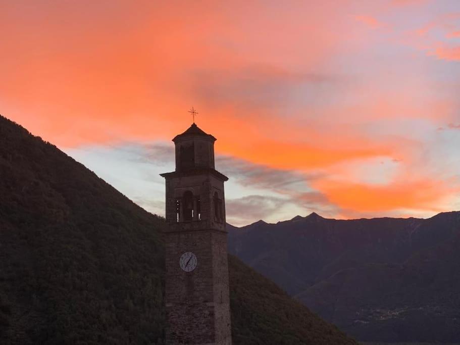 Casa Del Cios Calda E Intima Casetta Immersa Nel Verde Delle Montagne Alpe Basciumo Bagian luar foto